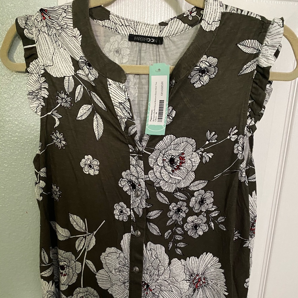 Papermoon Ruffle detail button down